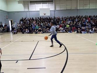 people playing basketball
