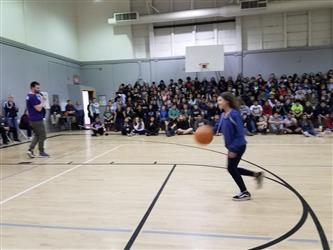 people playing basketball