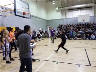 people playing basketball